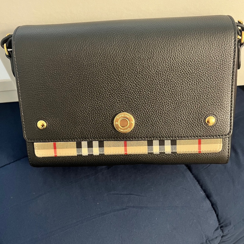New!! Burberry Note Medium Leather Vintage Check Crossbody Bag